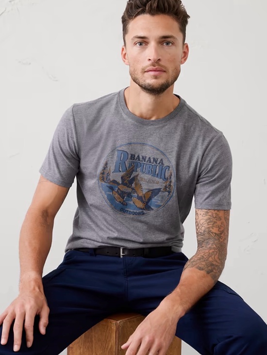 Banana Republic Other - Banana Republic Gray Short-Sleeve Graphic Tee Men’s XL